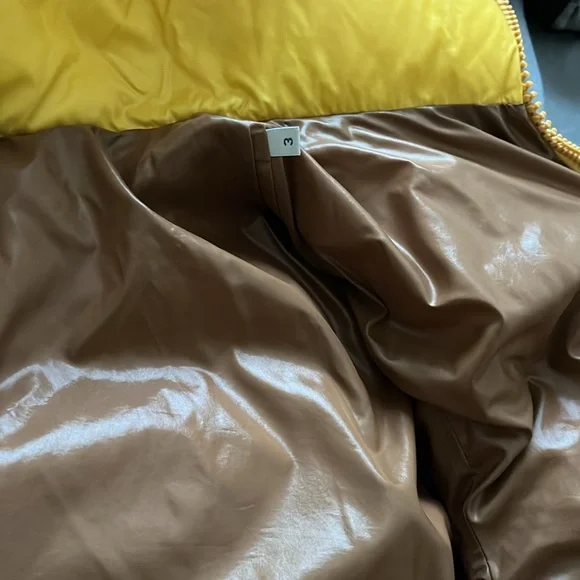 Yellow moncler maya size 3 - Picture 5 of 8